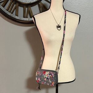 Vera Bradley Gray Patterned crossbody bag.